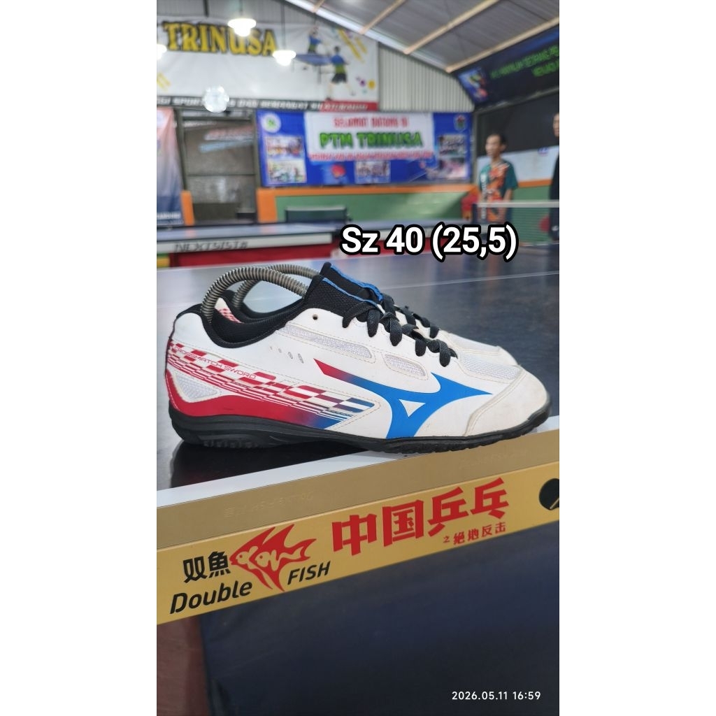 Sepatu tenis meja/pingpong second