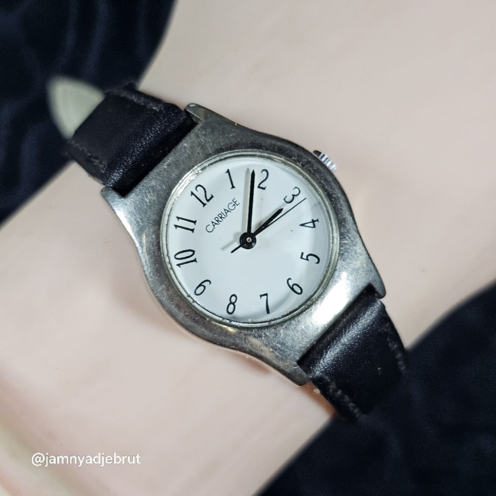 Jam Carriage W6 by Timex Silver White Bekas