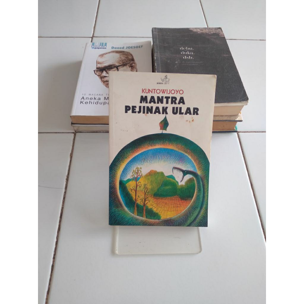 kuntowijoyo mantra pejinak ular