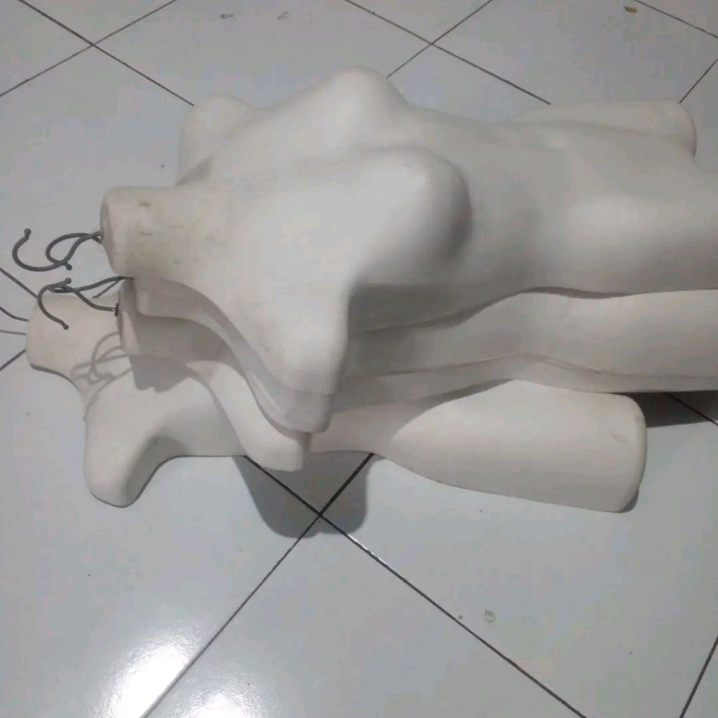 patung manekin gantung setengah body second