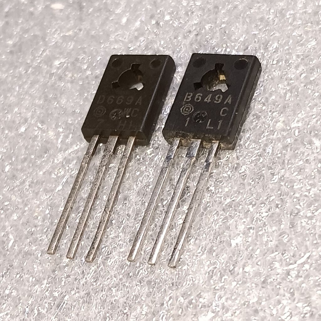 1 Set Transistor D669 dan B649 Original Hitachi NOS | Transistor Driver | 2SD669 2SB649