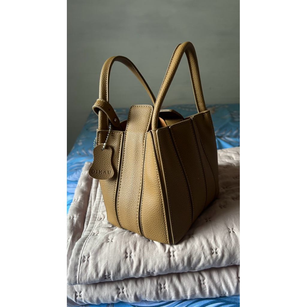 dikau bag | preloved