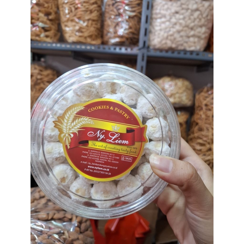 kue kering putri salju Ny Liem