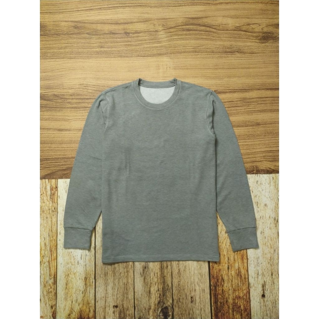 Uniqlo Heattech Ultra Warm Long Sleeve Shirt