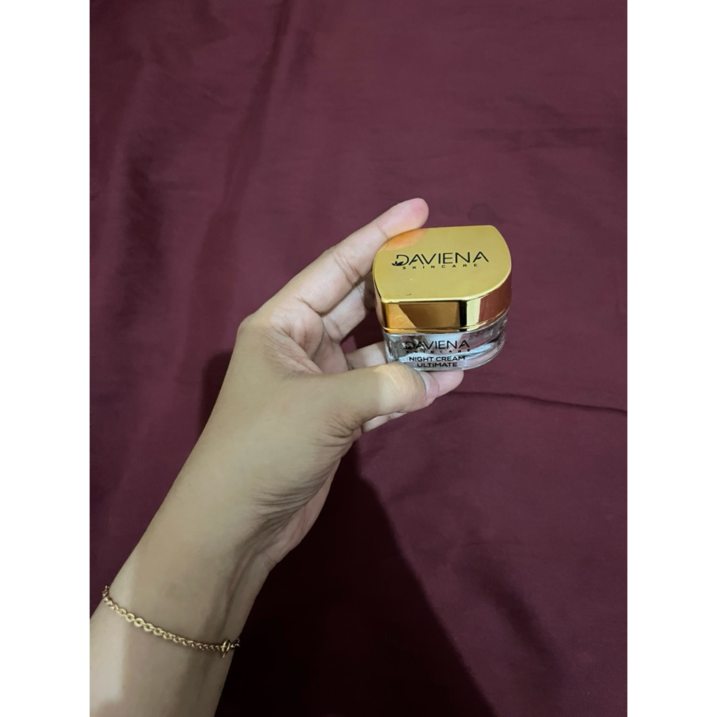 DAVIENA SKINCARE NIGHT CREAM GOLD SERIES KUSAM FLEK HITAM