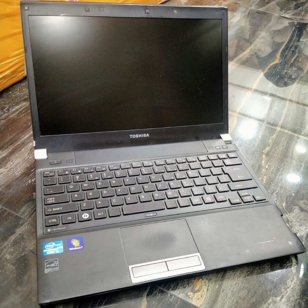Laptop Toshiba Dynabook R732/G Intel Core i5-3320M Ram 4Gb Ssd Siap Pakai