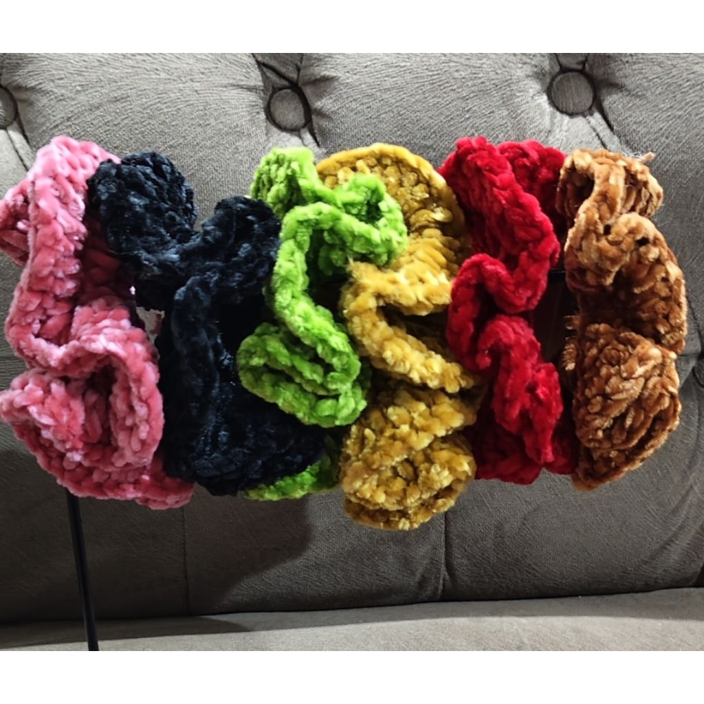 Ikat rambut rajutan scrunchie