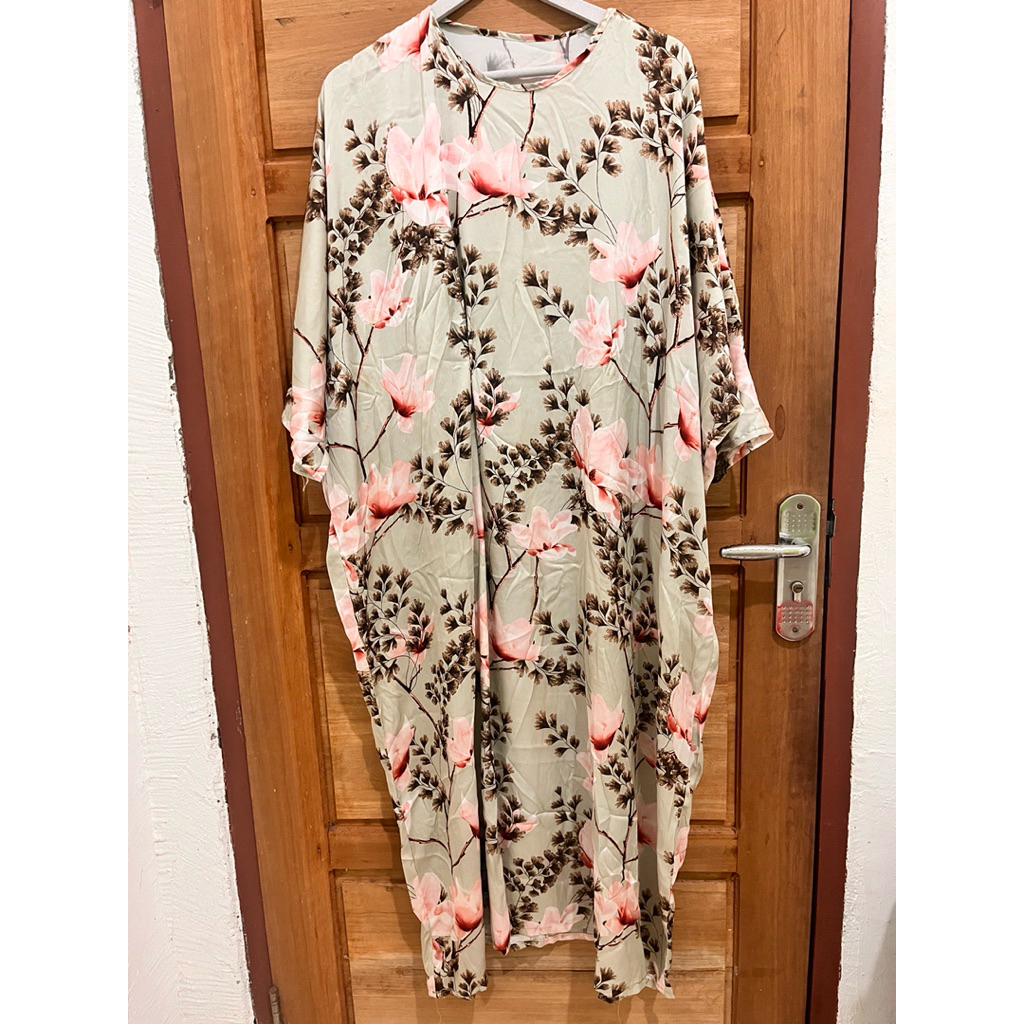 preloved dress satin