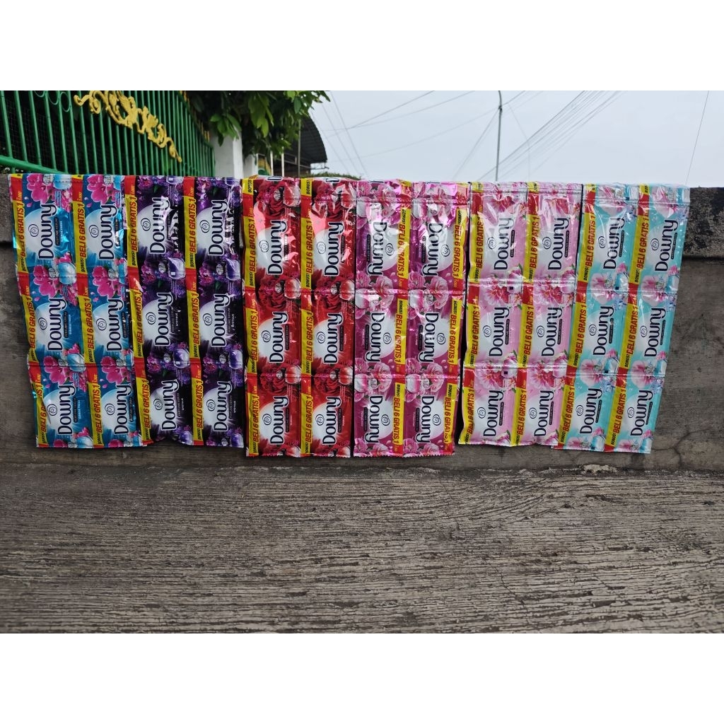 Pewangi Downy Renceng 1000 Downy 1000 Renceng (1 Lembar Isi 28 Pcs)