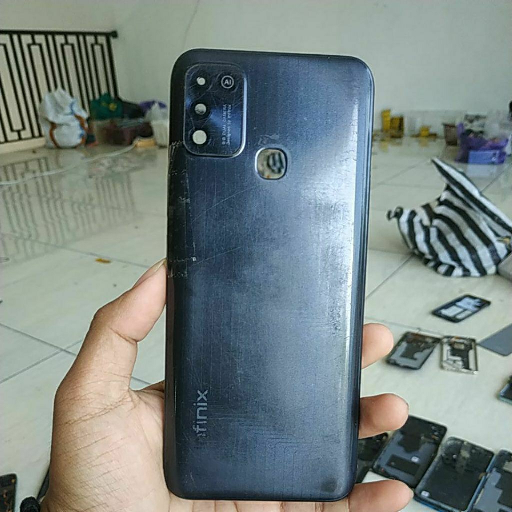 backdoor bekas Infinix hot 10 play,tombol lengkap fisik sesuai gambar