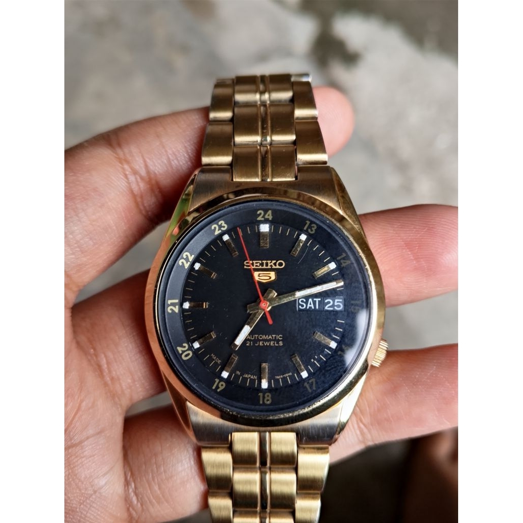 Seiko 5 SNK576J1 Cal 7S26 - 02C0 Original Luminos Day Date