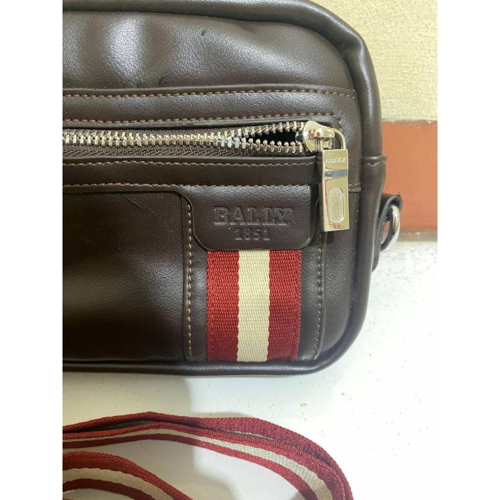Tas Bally Handbag Bally Slingbag Bally