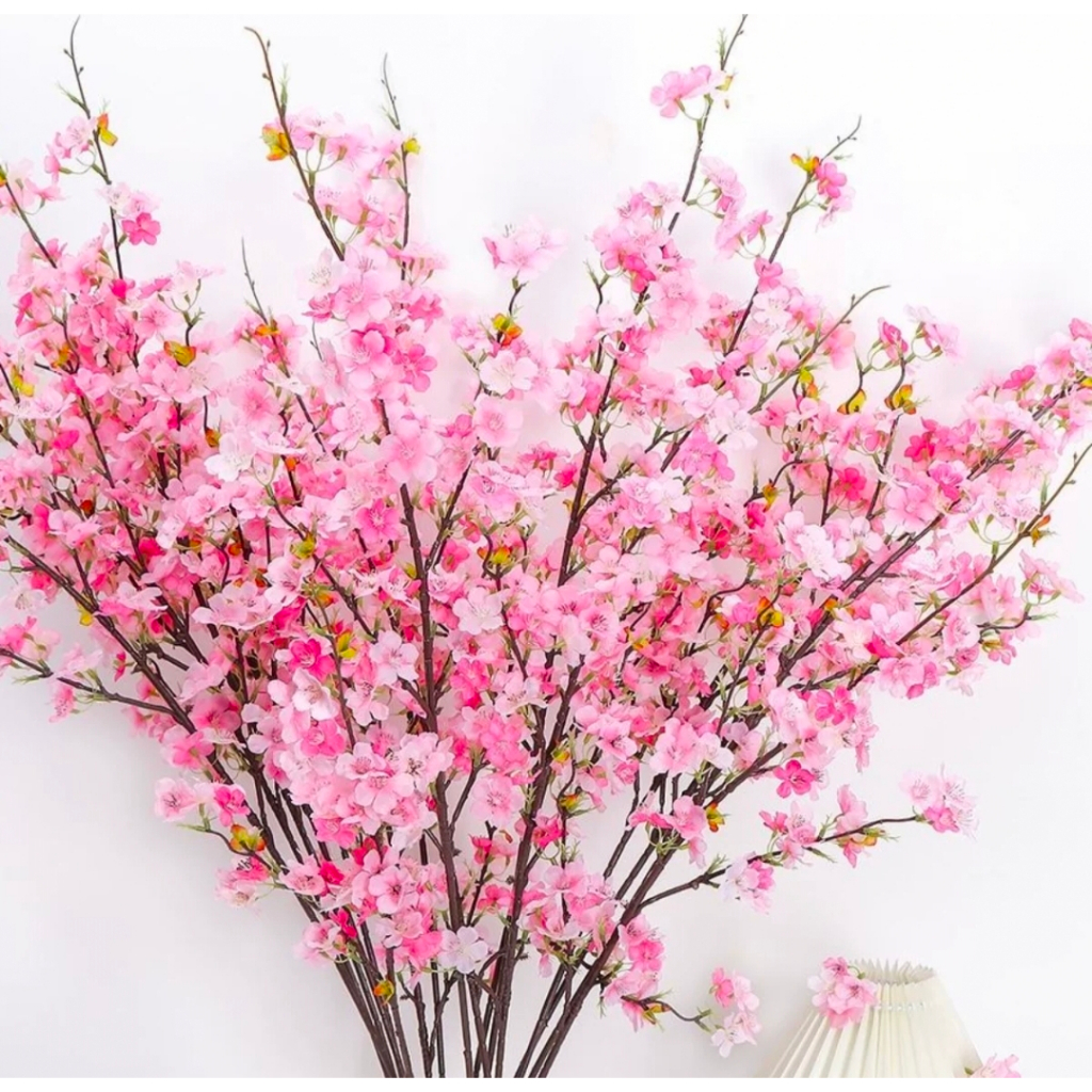 Bunga sakura palsu tunggal 4 cabang bahan plastik untuk hiasan living room dan pernikahan grosir