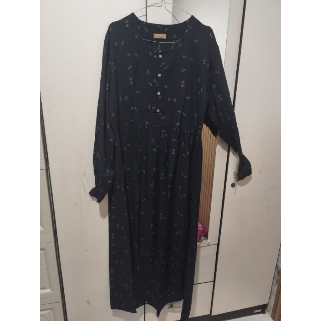 Preloved  ditsy Nightgown size L