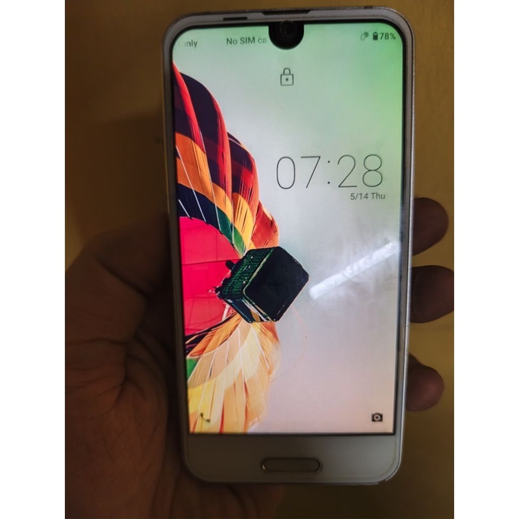 Sharp shv41/ aquos r compact second