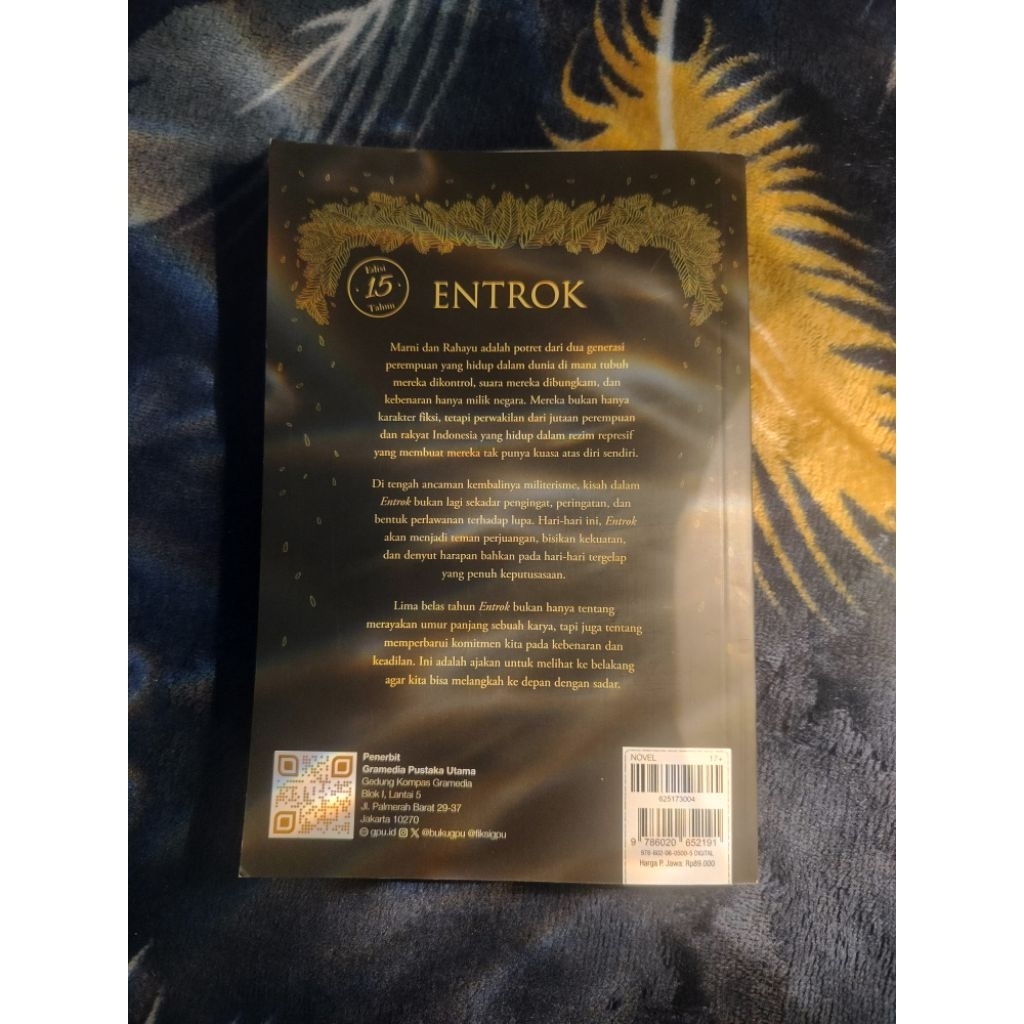 preloved novel entrok ori + bookmark