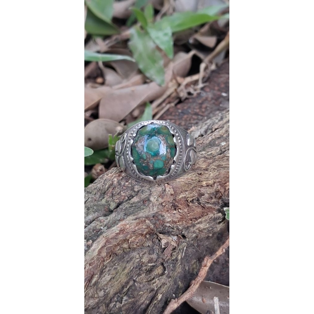 Pirus persia hijau lawasan ceplok kuro