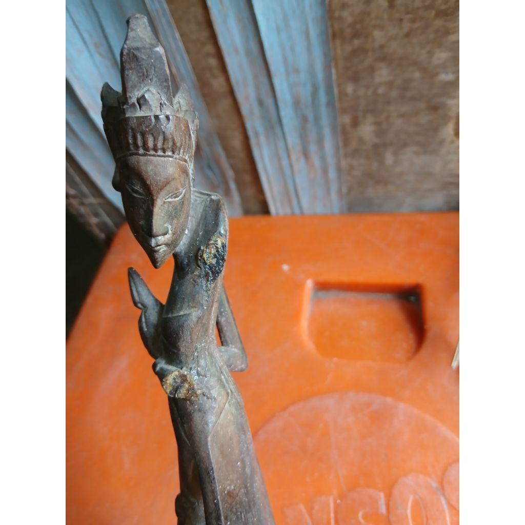 Hiasan meja kayu berukir dewa krisna jadul 55rb jadul antik vintage lawas display dianggap mati