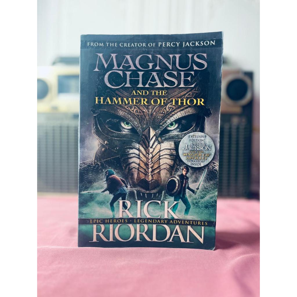 Novel Magnus Chase And The Hammer Of Thor Rick Riordan / Novel Preloved Original