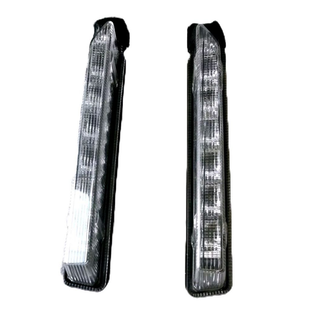 Lampu DRL Bemper Depan Mobil Toyota Agya 2023
