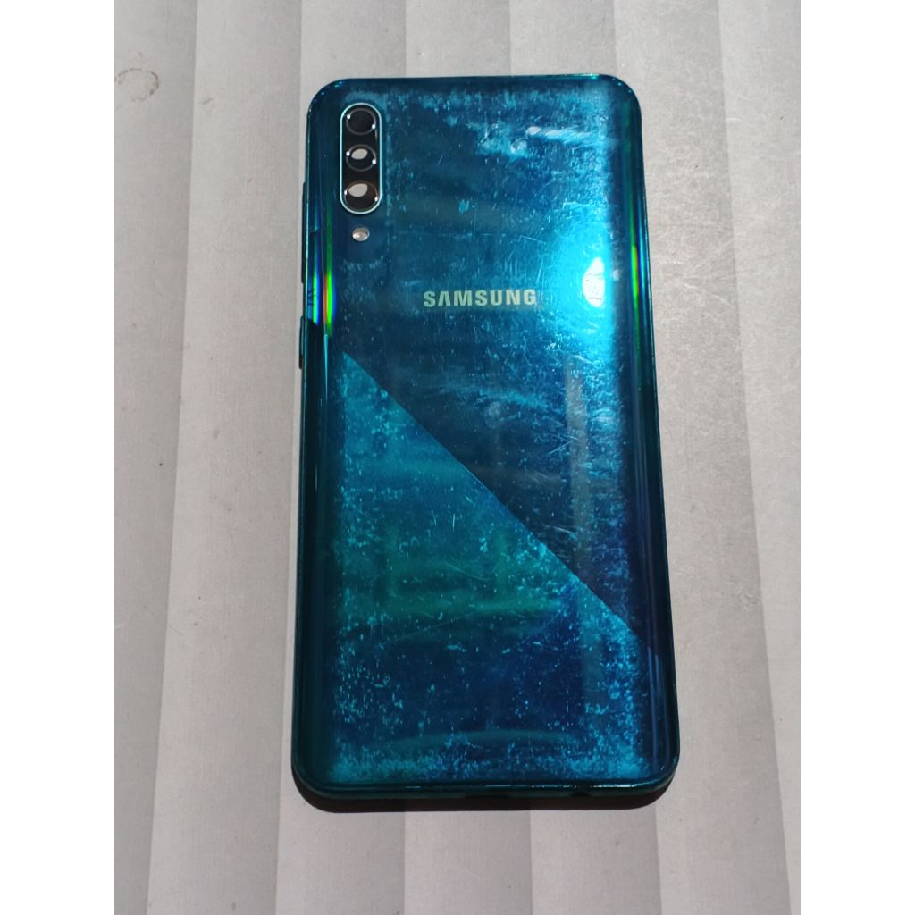 beckdoor tutup belakang minus retak² kaya di poto Samsung A30S original copotan asli