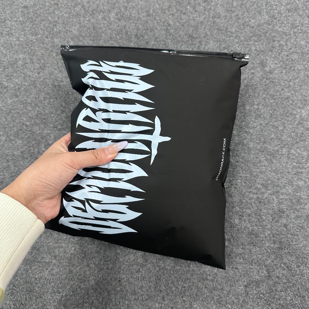 zipper hitam, zipper bag, zipper lock, bag organizer, travel pouch, ziplock custom, kemasan baju