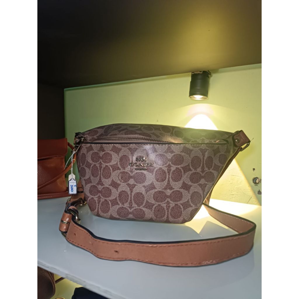 Coach sling bag tas preloved