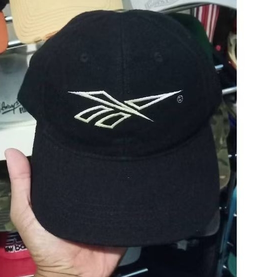 Topi reebok vintage wool