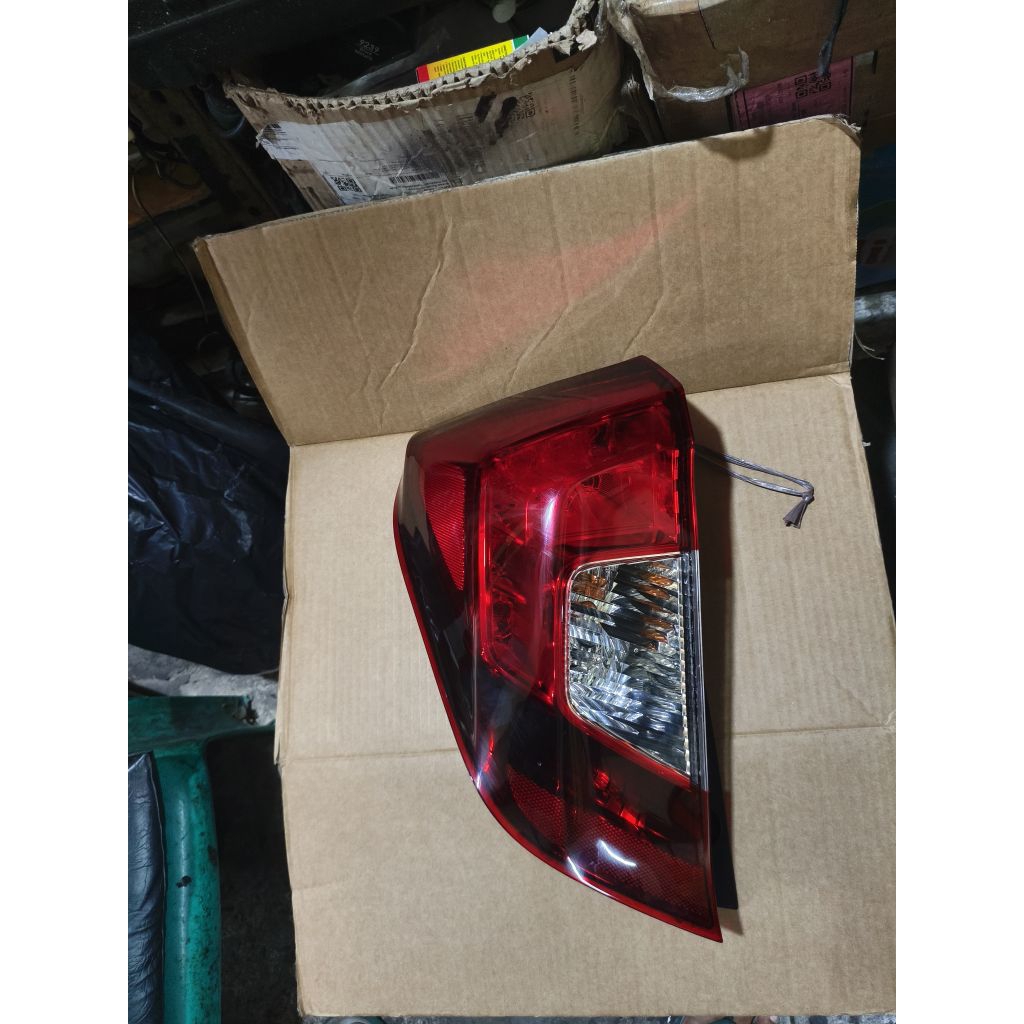 stoplamp honda jazz rs GK5 kiri original.