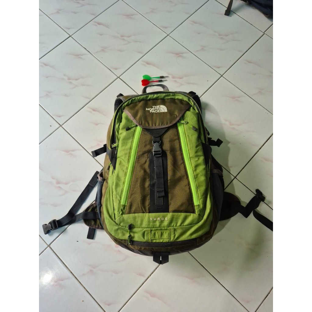 Daypack ransel tnf surge 30L