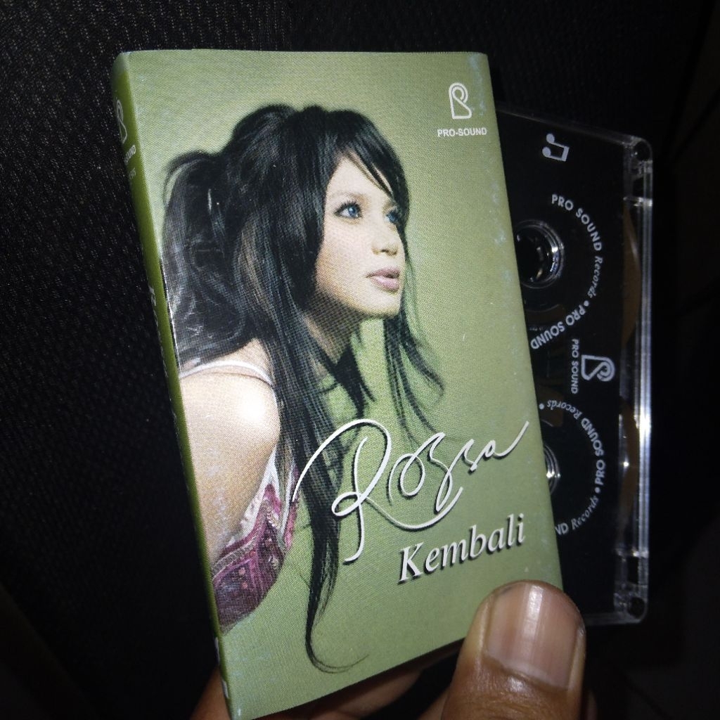 Kaset Rossa Kembali