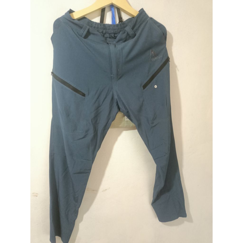 celana gunung quick dry