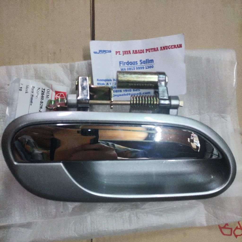 Handle pintu luar Honda Odyssey RA6  RA8 NEW ( kanan belakang )