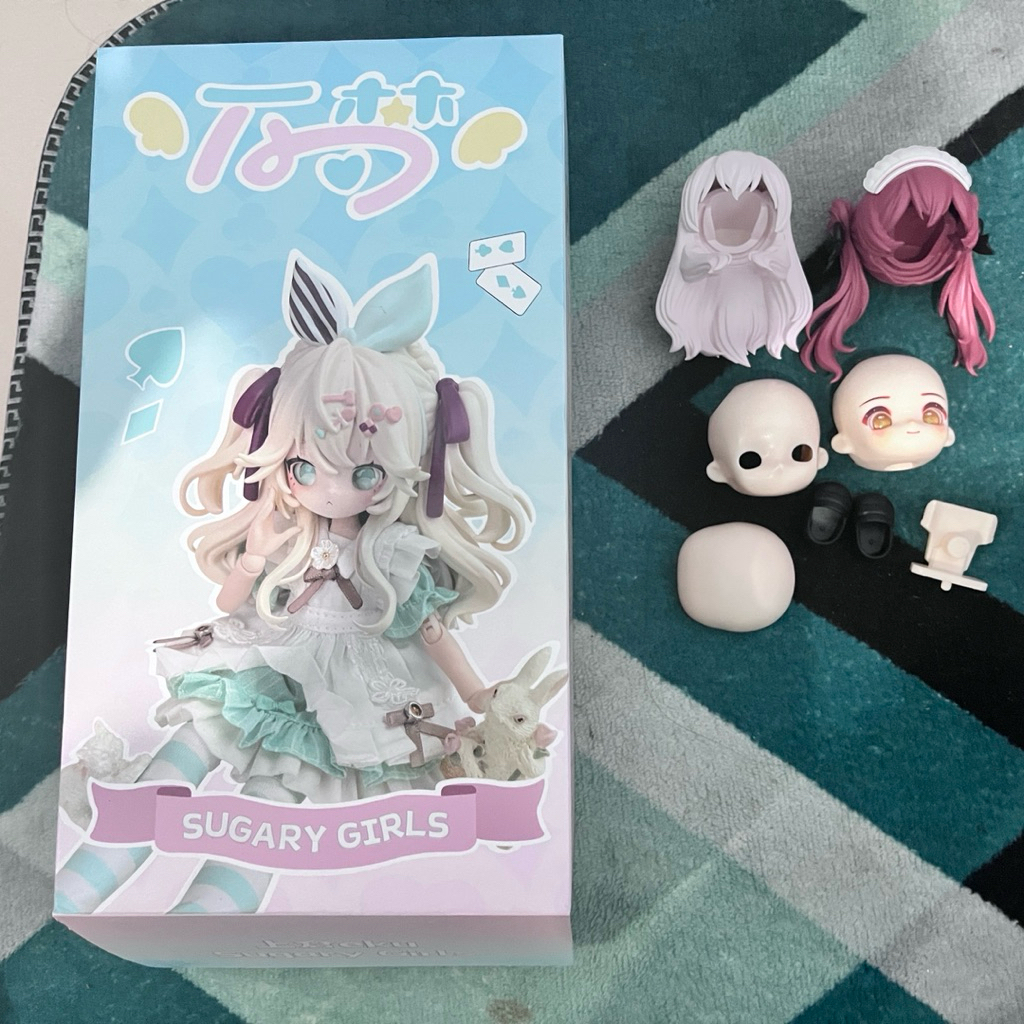 Blindbox mini figure boneka Barbie