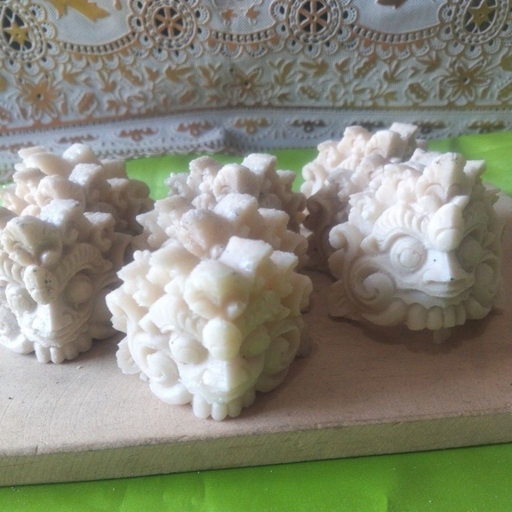 ukir sudut karang tapel mini.4,8 x 6 cm.fiber resin.hiasan/payas Ogoh ogoh