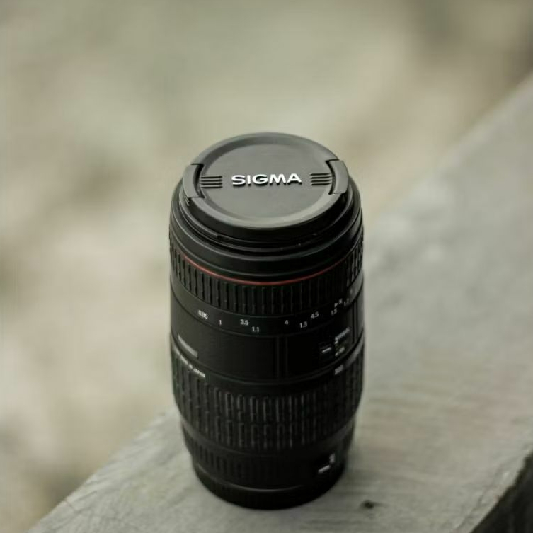 Lensa Tele Sigma 70-300mm