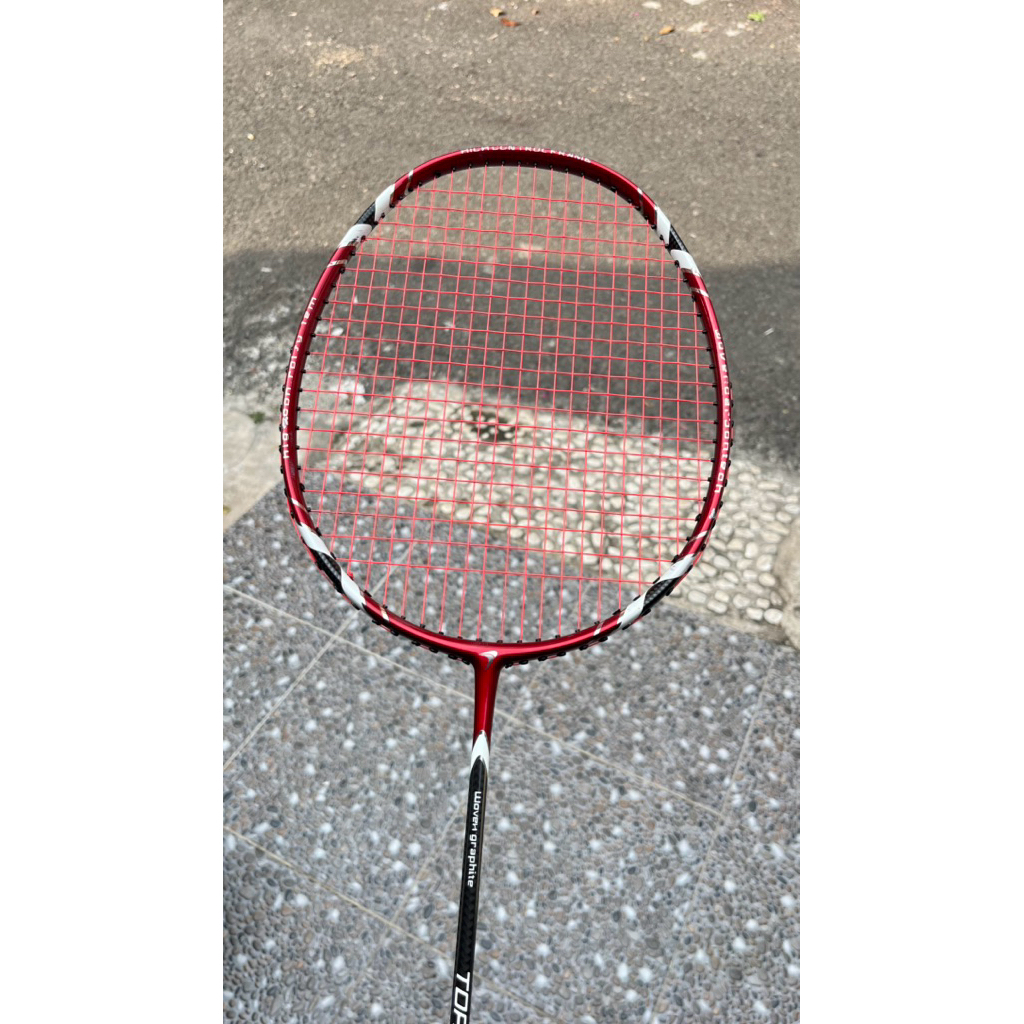Raket Badminton Tornado 800