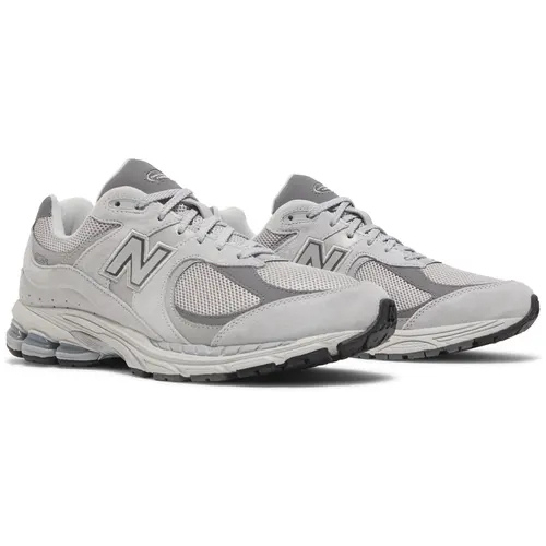 Sepatu NB 2002R Grey
