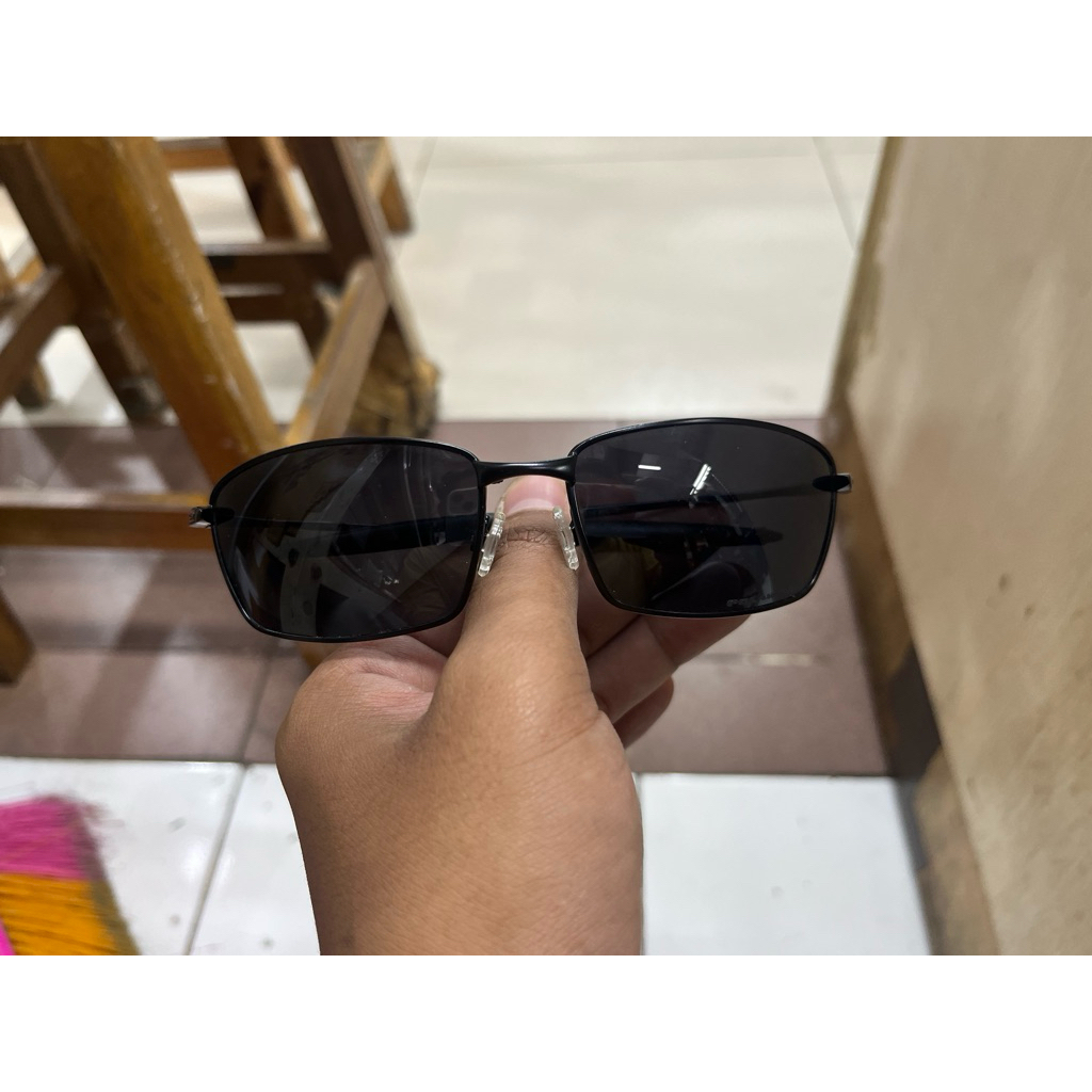 KACAMATA OAKLEY WHISKER SQ HITAM FULL LENSA HITAM
