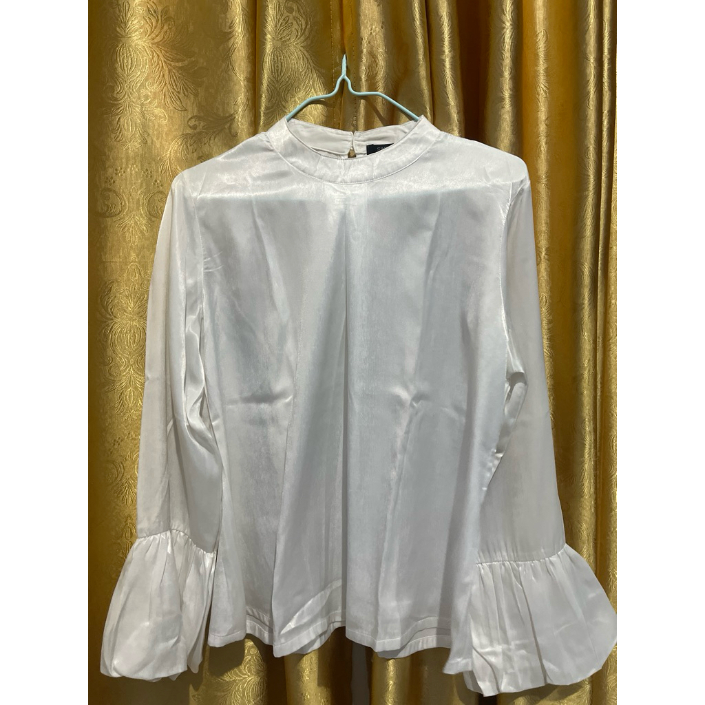 PL blouse putih