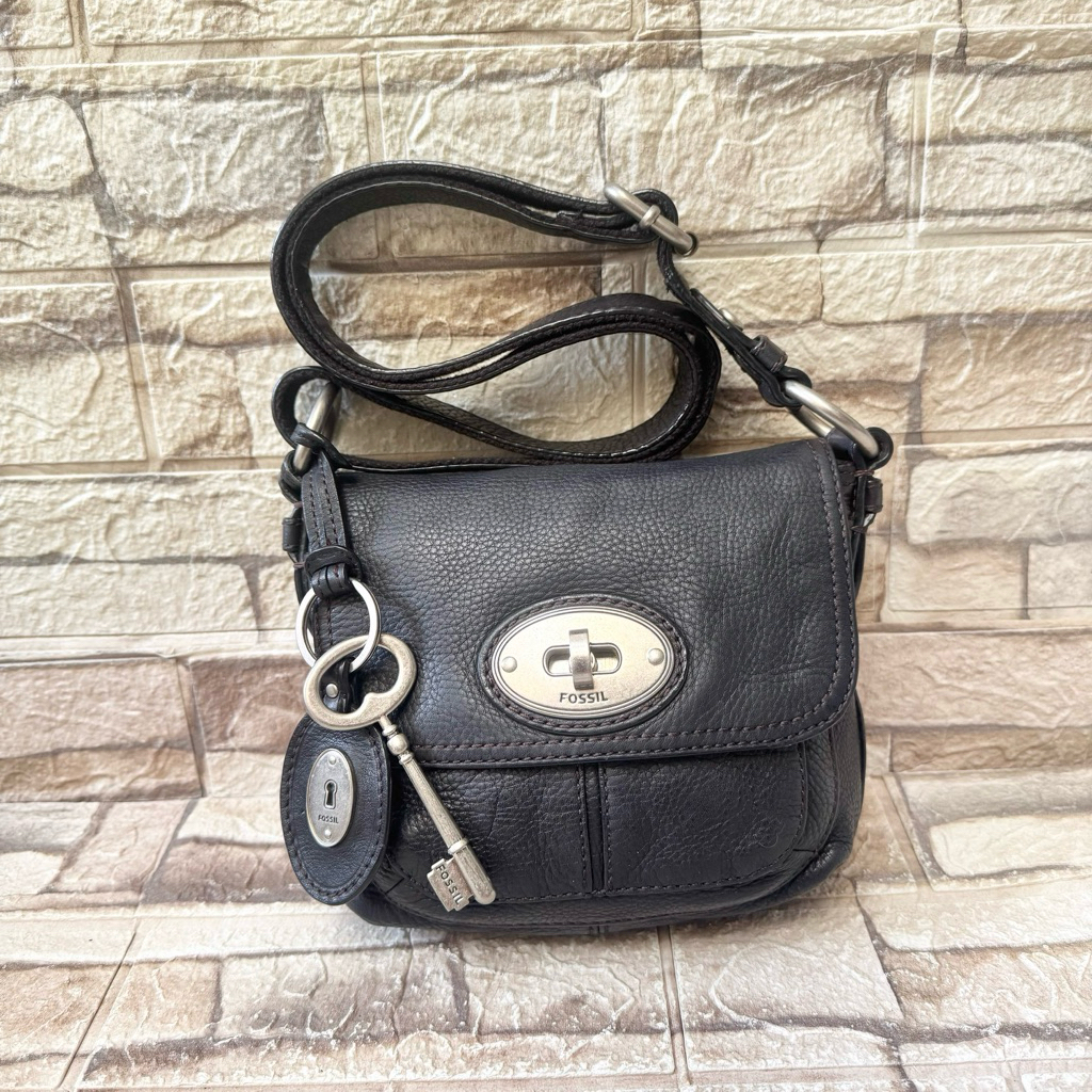 666# NET-Preloved Fossil Maddox Turnlock Black Twistlock