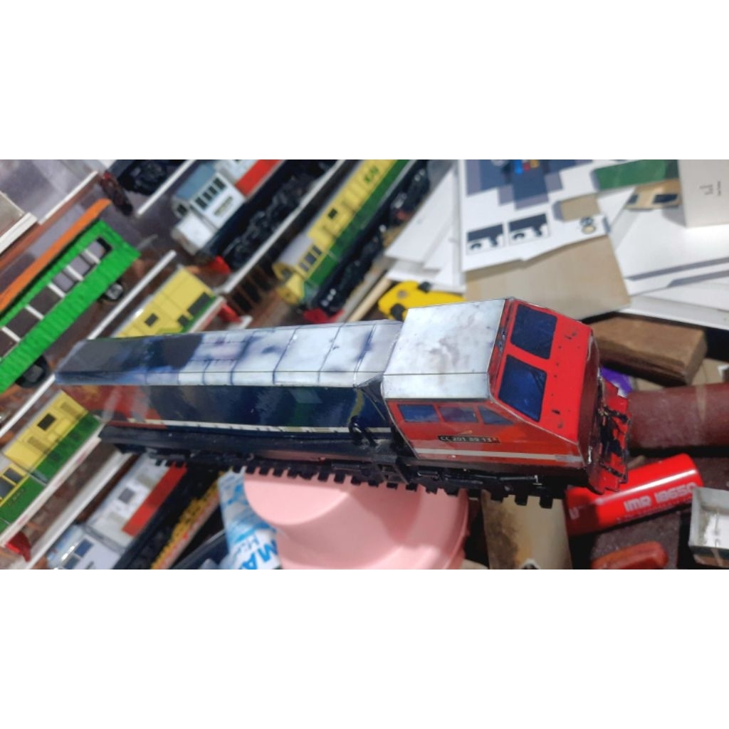 Miniatur Lokomotif cc 201 RNB