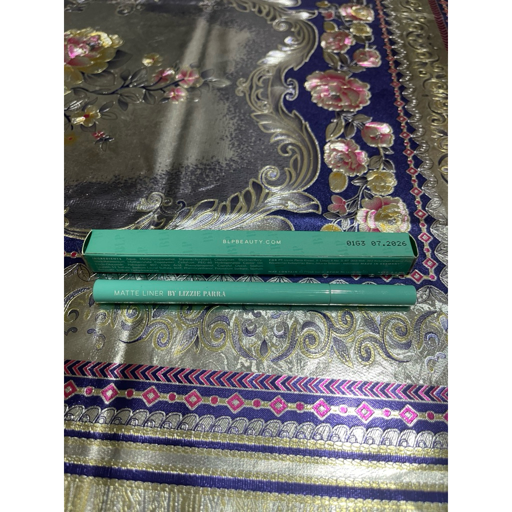 BLP Eyeliner Matte Liner