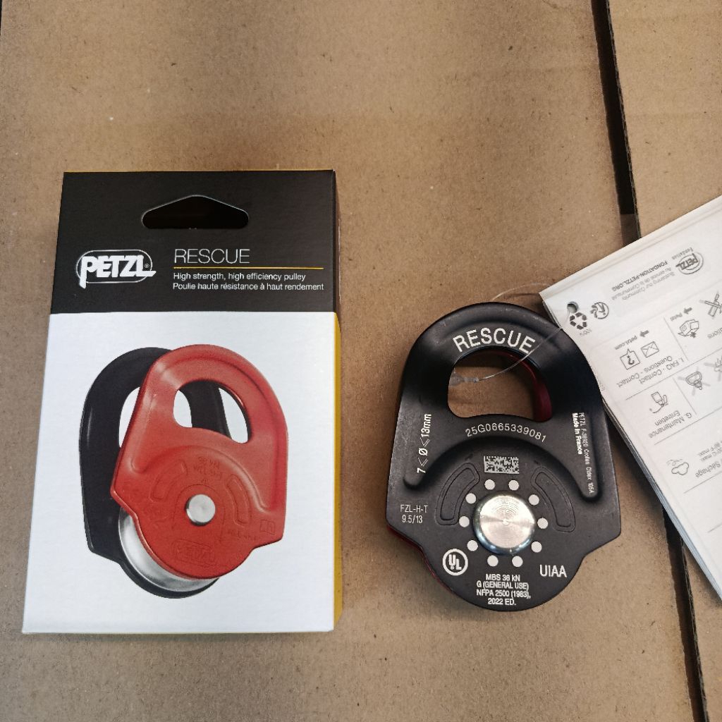 Petzl Rescue Pulley - Catroll Rescue Petzl