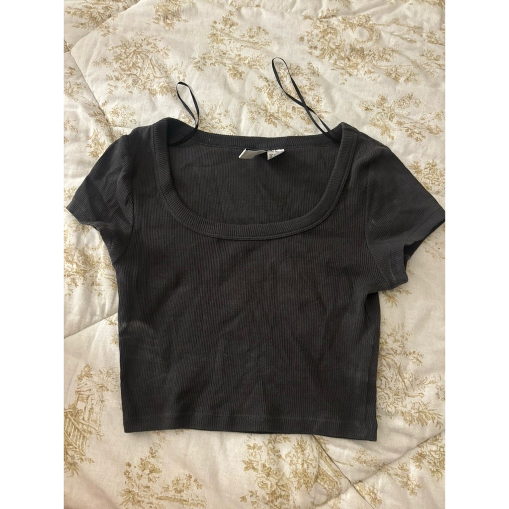 Crop hnm (preloved)