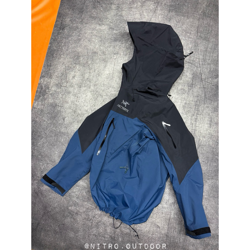ARC’TERYX ALPHA SV GORE-TEX PRO
