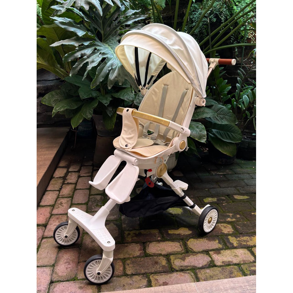 pacific stroller putih preloved