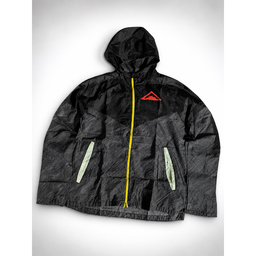 j4ket Nike trail packable