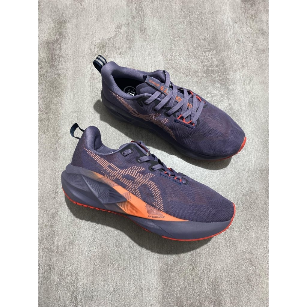 ASICS NOVABLAST RUNNING