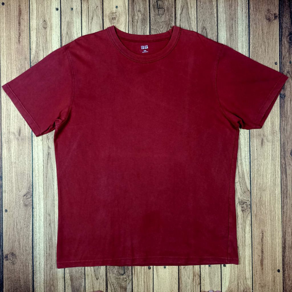 Kaos Uniqlo U
